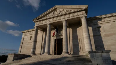 Dordogne : une femme de 70 ans mise en examen pour l'assassinat de Karen Carter