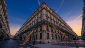 Échafaudage effondré rue de Rivoli : Paris dépose plainte