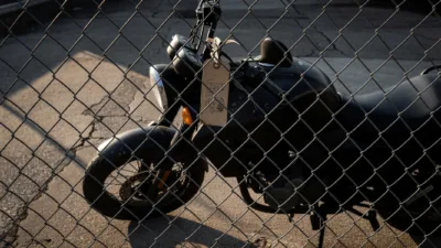 Étang-Salé : motard sans assurance intercepté en excès de vitesse et sous stupéfiants
