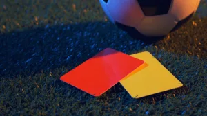Facundo Tello, l'arbitre aux dix cartons rouges, dirigera France-Maroc