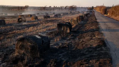 Feu de végétation maîtrisé à Saint-Aubin-des-Préaux, dans la Manche