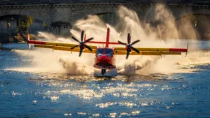Fontainebleau : 800 hectares brûlés, 500 pompiers et deux Canadair mobilisés