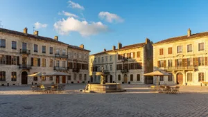 Gaillac : la nouvelle guinguette Festiv’Halles s’installe place du Griffoul pour animer le centre-ville cet été