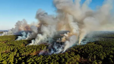 Gironde et Landes : 19 000 ha brûlés, 140 000 évacués, vigilance rouge