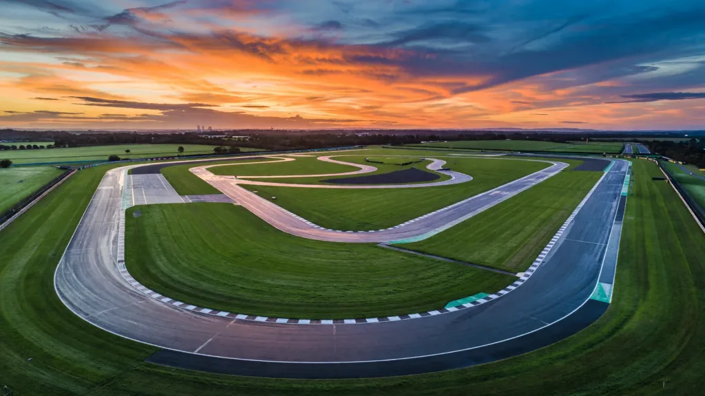 GP de Grande-Bretagne : la FP1 lance le week-end sprint à Silverstone