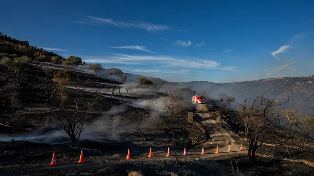 Incendie à Lançon-de-Provence : 150 pompiers toujours en surveillance, 275 hectares brûlés