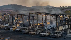 Incendie à Rognac : lourd bilan pour la zone d&rsquo;activités des Barjaquets, deux entreprises détruites