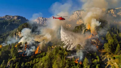 Incendie Bois Noir : 220 ha brûlés, 200 pompiers mobilisés à L'Argentière