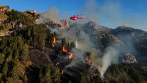 Incendie du Bois Noir : 200 hectares brûlés, 130 pompiers mobilisés
