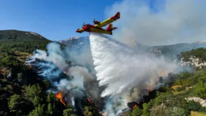 Incendie en Lozère : 120 hectares brûlés et une maison détruite à Condres