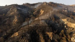 Incendies Pyrénées-Orientales : le préfet durcit le ton après Trévillach