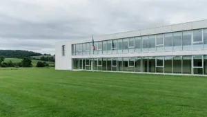 Indre-et-Loire : visite ministérielle au centre Le Courbat pour les policiers