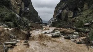 Inondations éclair dans le Gansu : 10 morts dans une zone touristique chinoise