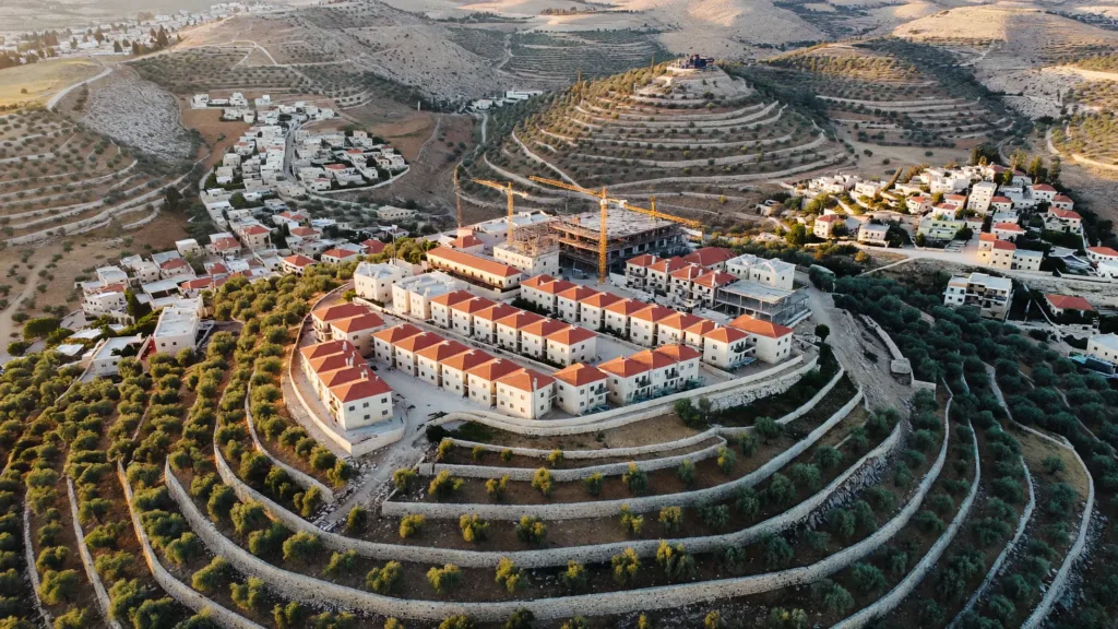 Israël valide 12 000 logements en Cisjordanie pour 2,3 milliards de dollars