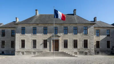 Jura : le préfet éloigne un étranger condamné pour faux et alcool au volant