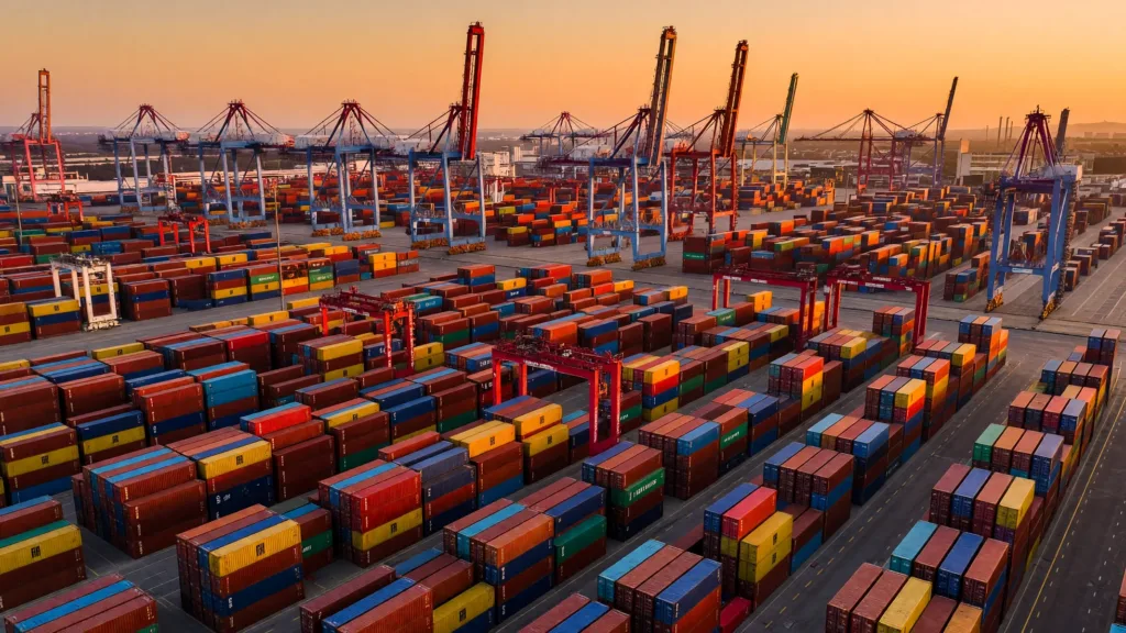La Chine freine : croissance à 4,3 % au T2, au plus bas depuis trois ans