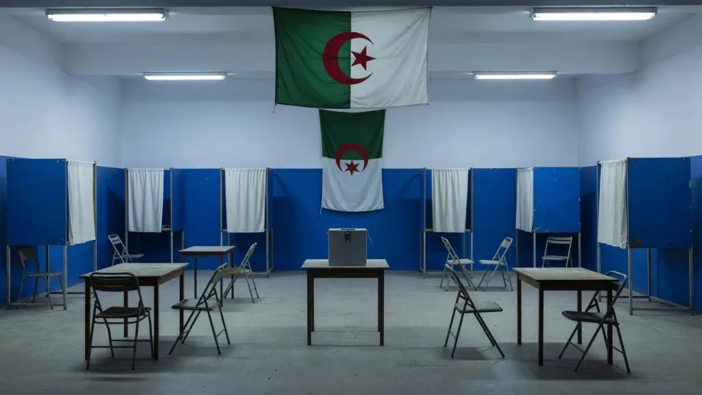Législatives en Algérie : une participation historiquement basse de 20,79%