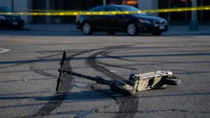 Lille : un homme de 49 ans tué en trottinette électrique rue de Solférino