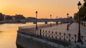 Loiret : mort d&rsquo;un motard, neuf sauvetages dans la Loire, le week-end chargé