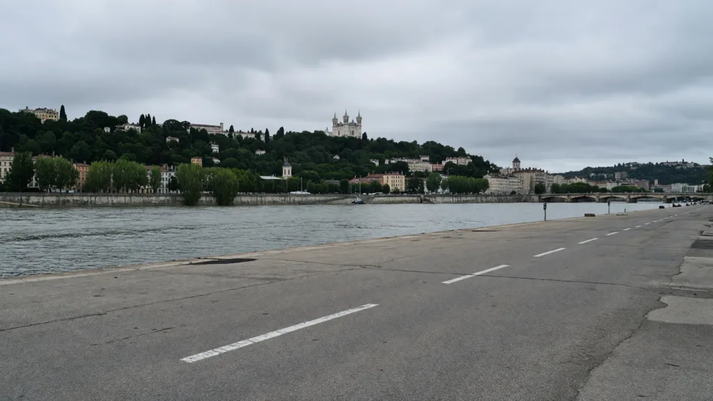 Lyon : la Métropole abandonne le projet Rive droite du Rhône, Doucet impuissant