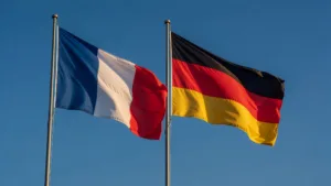 Macron minimise les sondages donnant Le Pen gagnante en 2027