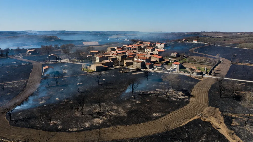 Magnac-Laval : 164 ha ravagés, 80 agriculteurs au secours des pompiers