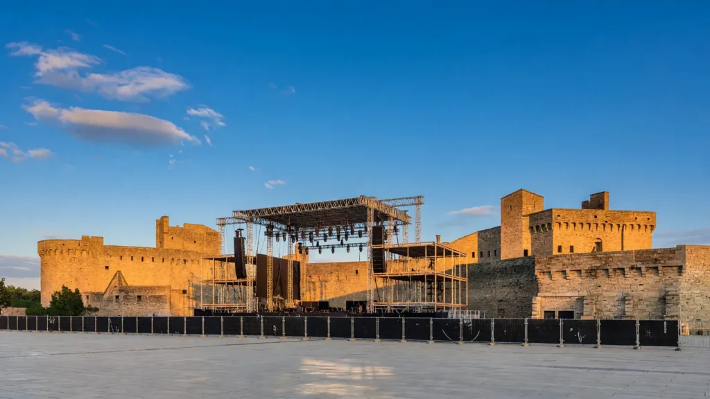 Main Square Festival : le préfet du Pas-de-Calais en visite de sécurité à la Citadelle d'Arras