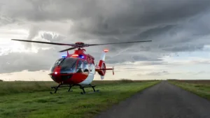 Marne : un motard gravement blessé héliporté après une collision sur la D21
