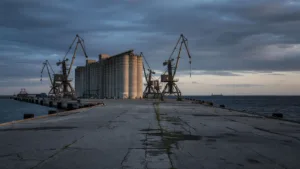 Mer Noire : les armateurs suspendent leurs escales en Ukraine