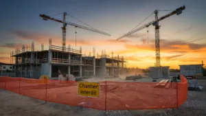 Montpellier : deux grues incendiées, un ado de 15 ans payé 200 € interpellé