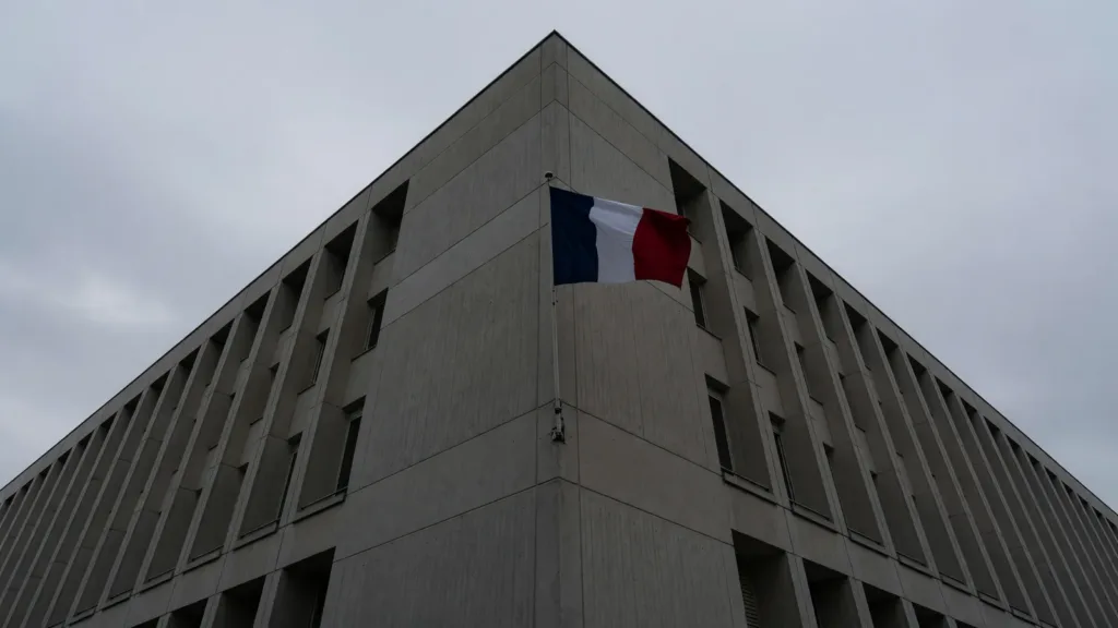 Mort de Christian Lambert, ancien patron du RAID et préfet de Seine-Saint-Denis, à 80 ans