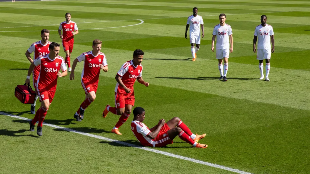 Noah Ndeke opéré du genou : coup dur pour Quevilly-Rouen Métropole