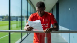Olise demande à quitter le Bayern pour le Real Madrid