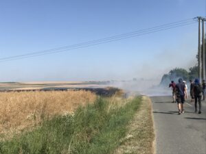 Oisy-le-Verger : 9 interpellations et 4,4 ha de chaumes brûlés lors d&rsquo;une manifestation contre le Canal Seine-Nord