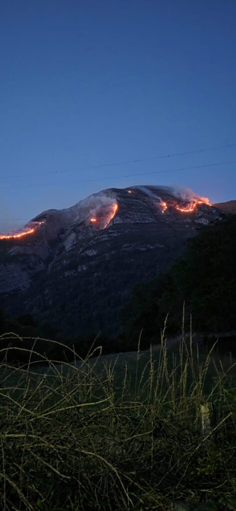 Laruns : feu de végétation maîtrisé sur le plateau d&rsquo;Anze