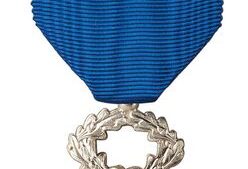 14-Juillet à Rodez : le colonel Mickaël Lecoq décoré de l&rsquo;ordre national du Mérite