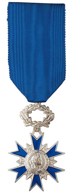 14-Juillet à Rodez : le colonel Mickaël Lecoq décoré de l&rsquo;ordre national du Mérite