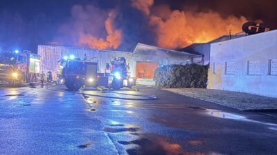 Puy-de-Dôme : l&rsquo;usine Gitral ravagée par un incendie à Orléat