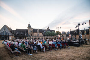 Mayenne : Azadi lance la 53e édition des Nuits de la Mayenne à Préaux