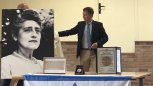 Saint-Jans-Cappel : médaille des Justes remise à Jeanne-Marie Vanlande
