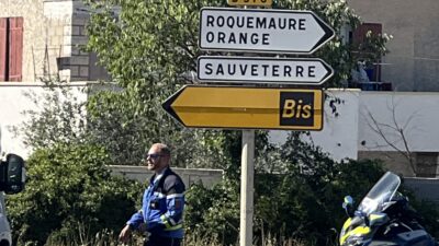 Incendie à Roquemaure en bordure de l&rsquo;A9 : les pompiers du Vaucluse appelés en renfort