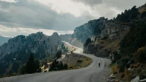 Paul Seixas, 19 ans, lance son premier Tour de France entre débat et transfert