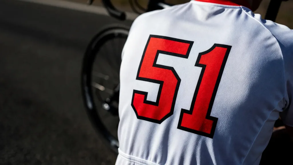 Paul Seixas hérite du dossard 51 : le record de précocité d’un Lyonnais sur le Tour