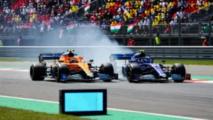 Piastri abandonne en Hongrie après un contact avec Sainz : « Totalement inacceptable »