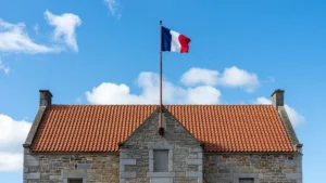 Plancoët : la gendarmerie de Dinan et la mairie honorées