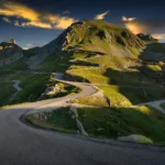 Pogacar attaque à 43 km et rafle le maillot jaune à Gavarnie