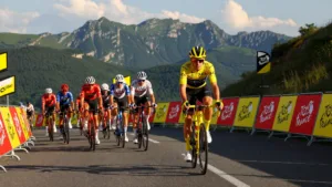 Pogačar écrase le Tour : 3&rsquo;36 » d&rsquo;avance, le peloton à genoux