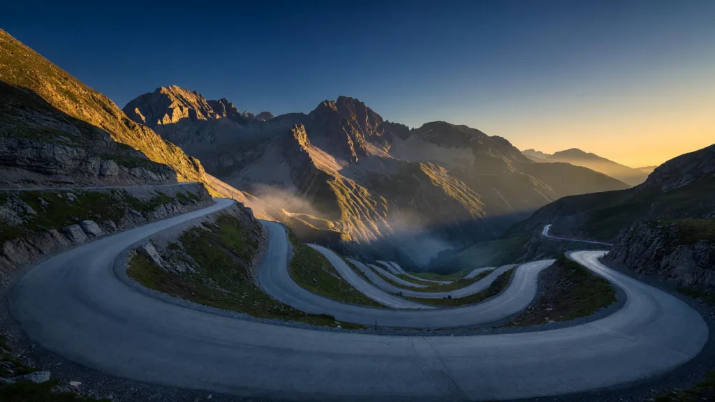 Pogacar écrase le Tourmalet et prend le maillot jaune
