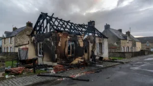 Riec-sur-Bélon : une jeune femme de 22 ans meurt dans un incendie