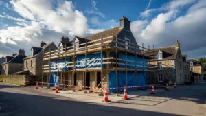 Saint-Malo : un plancher s&rsquo;effondre sur un chantier, un ouvrier blessé